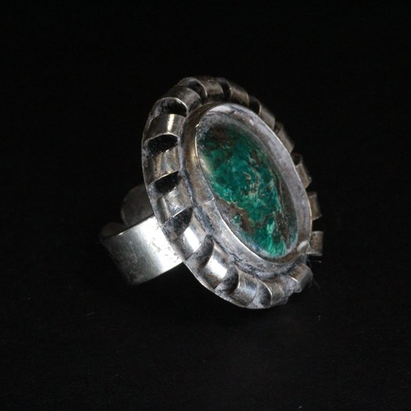 SILVER 800 BIG GREEN STONE SPLIT RING - Picture 4 of 7